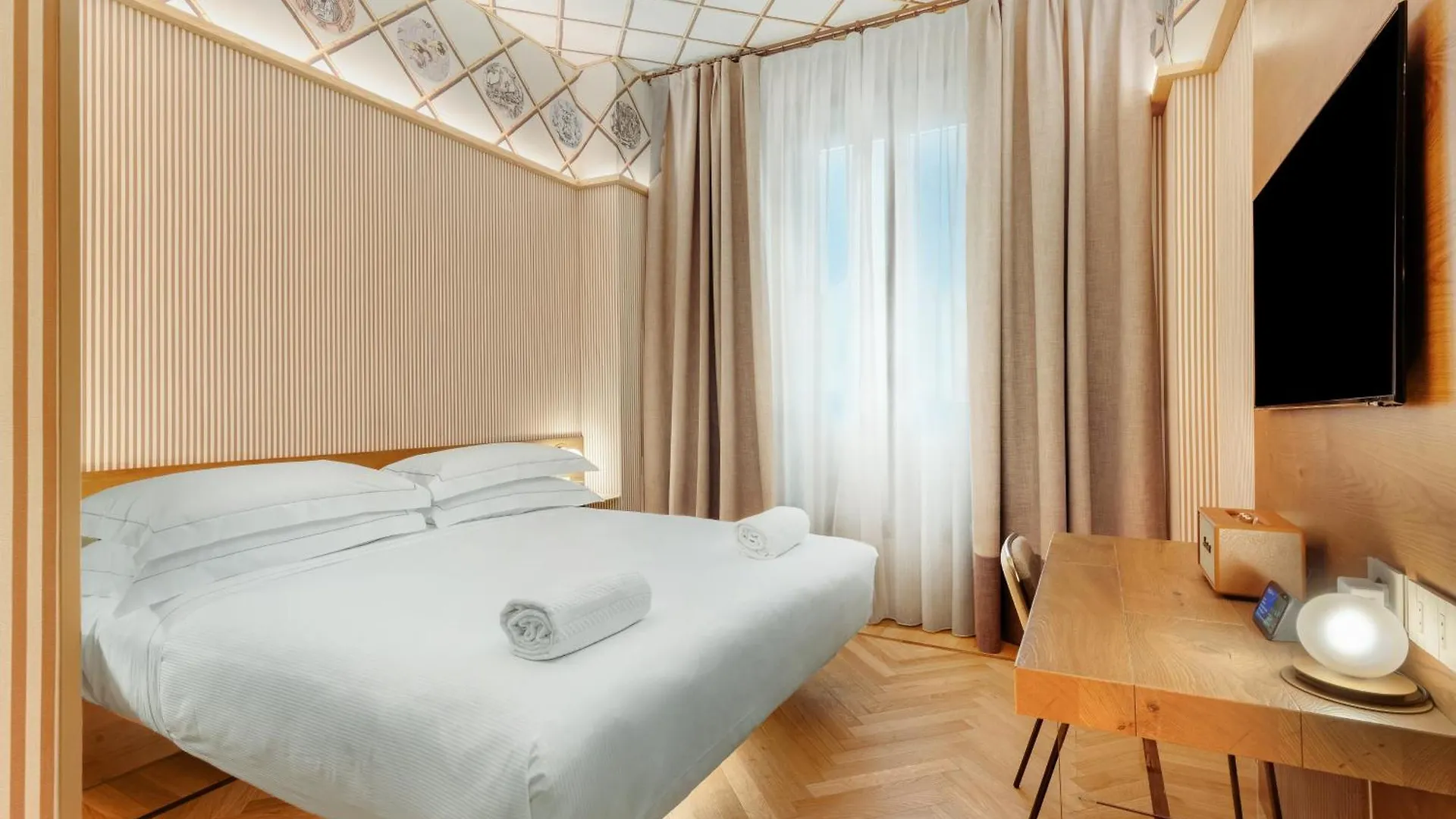 Qc Room Milano Porta Romana Milan