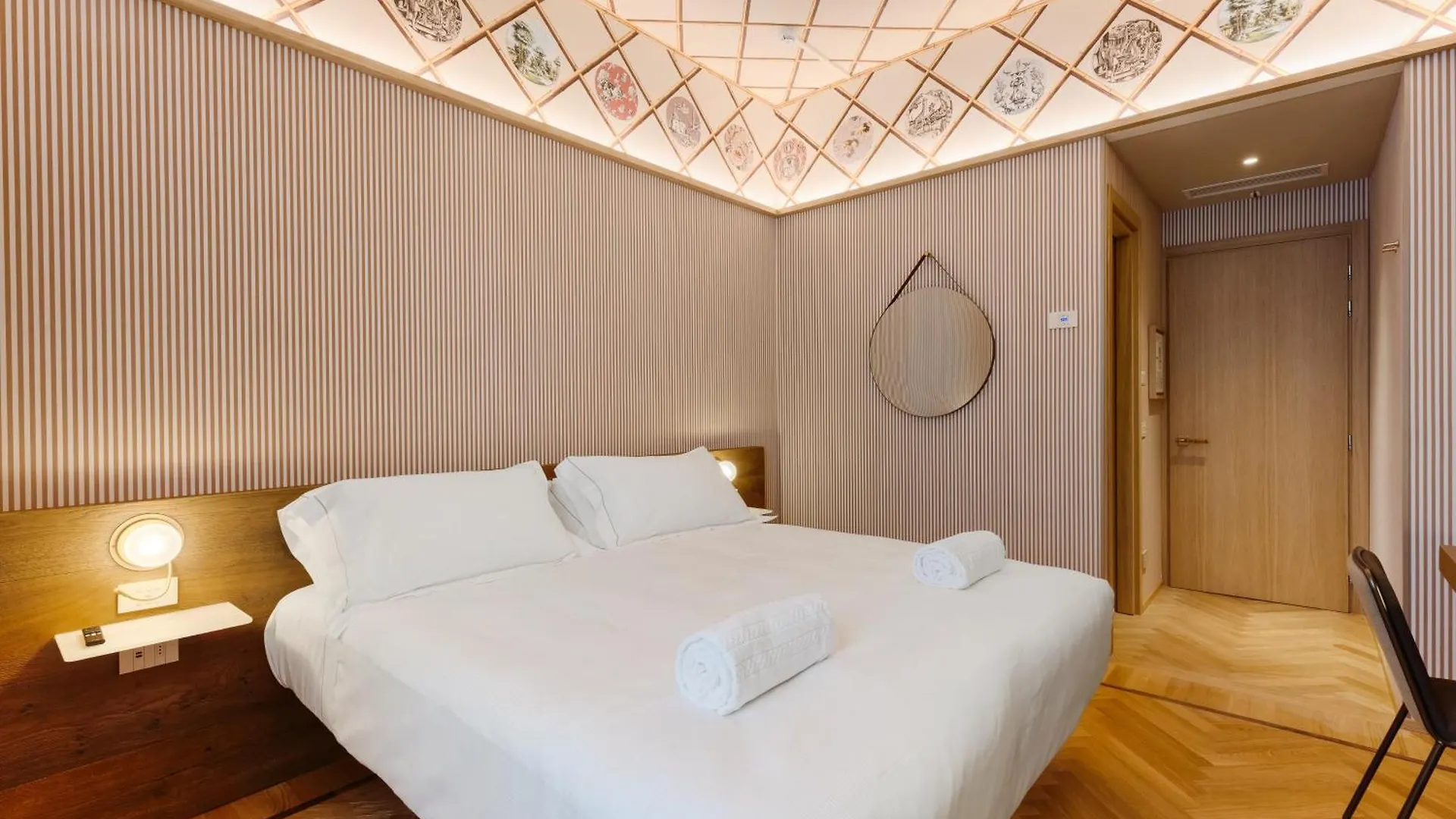 Qc Room Milano Porta Romana Italy