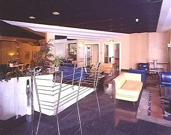 Qc Room Milano Porta Romana Италия